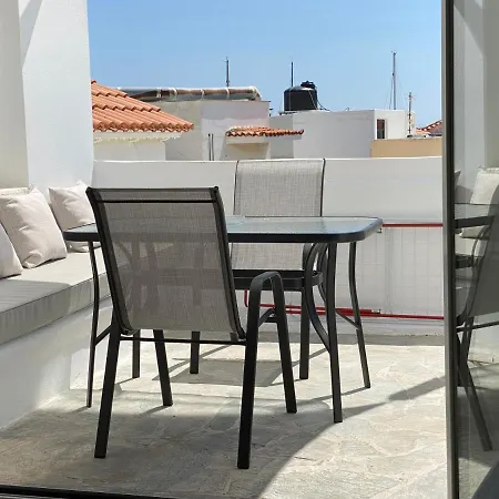 Iakovos Luxury Penthouse στο κέντρο της πόλης Tínos